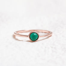 Load image into Gallery viewer, Sterling Silver Chrysoprase Crystal Ring