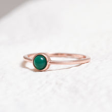 Load image into Gallery viewer, Sterling Silver Chrysoprase Crystal Ring