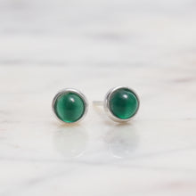 Load image into Gallery viewer, Sterling Silver Chrysoprase Crystal Earrings