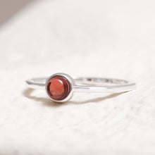 Load image into Gallery viewer, Sterling Silver Garnet Crystal Ring