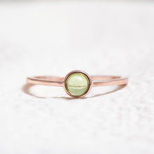 Load image into Gallery viewer, Sterling Silver Peridot Crystal Ring