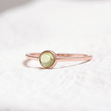 Load image into Gallery viewer, Sterling Silver Peridot Crystal Ring